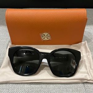 Tory Burch sunglasses new